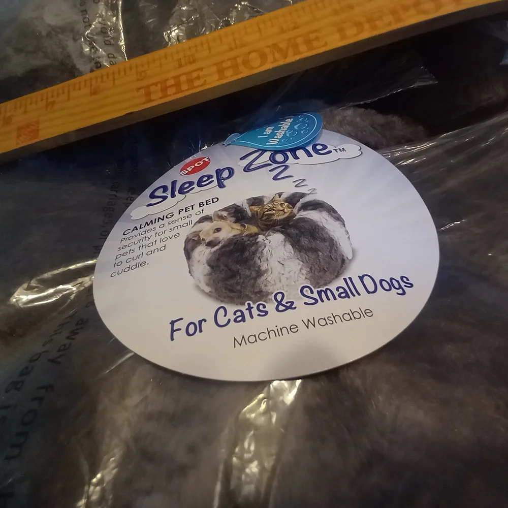 SPOT SLEEP ZONE Dog and Cat Plush Bed